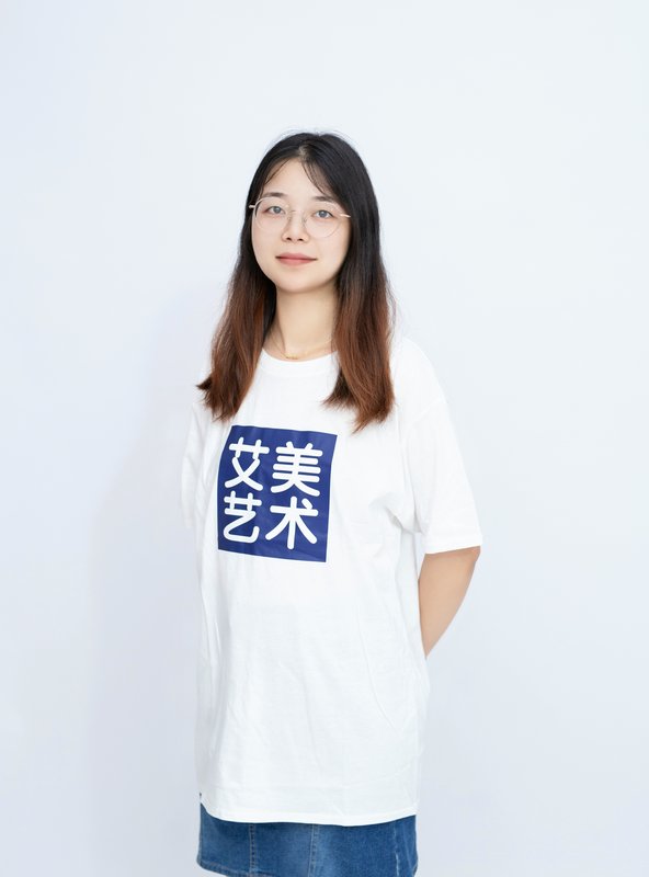 丸子老师 — 艾美艺术美术教师